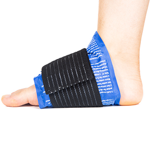 Reusable Gel Ice Pack 2 Piece Set Soft Cold Hot Compress Wraps with Straps