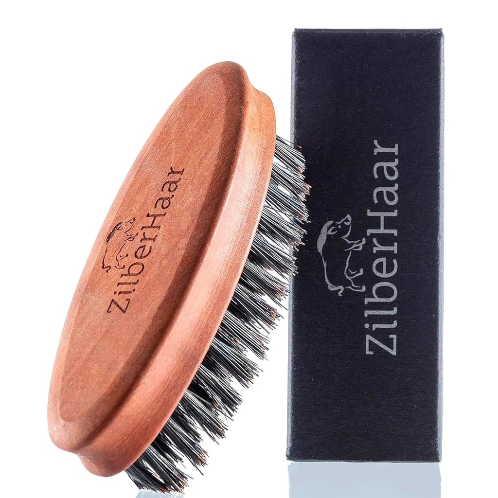 ZilberHaar Pocket Mustache and Beard Brush - Stiff Boar Bristles Small Brush - Perfect Beard Grooming Tool - Alivia la cállate de barba - Short and Medium - Made in Europe